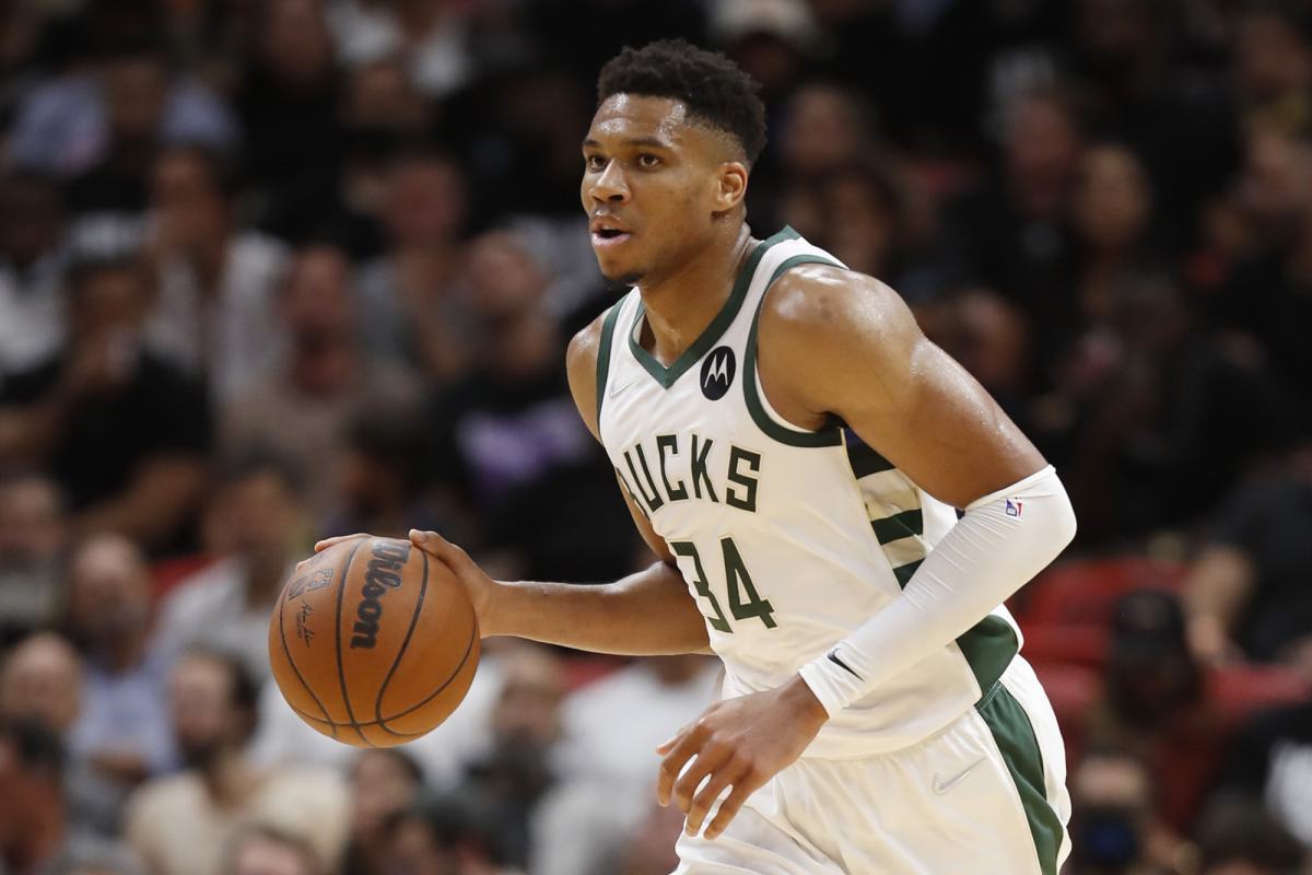 Skip Bayless Trashes Giannis Antetokounmpo After Bucks Lose To Knicks: "Giannis' Team Is About To Lose Its FOURTH STRAIGHT Home Game. Best??? MVP???"