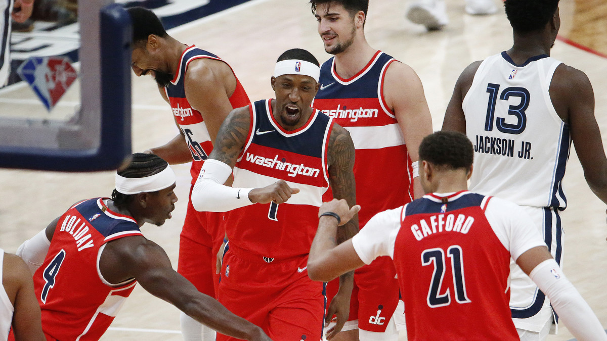 wizards-celebrate-vs-grizzlies-cropped