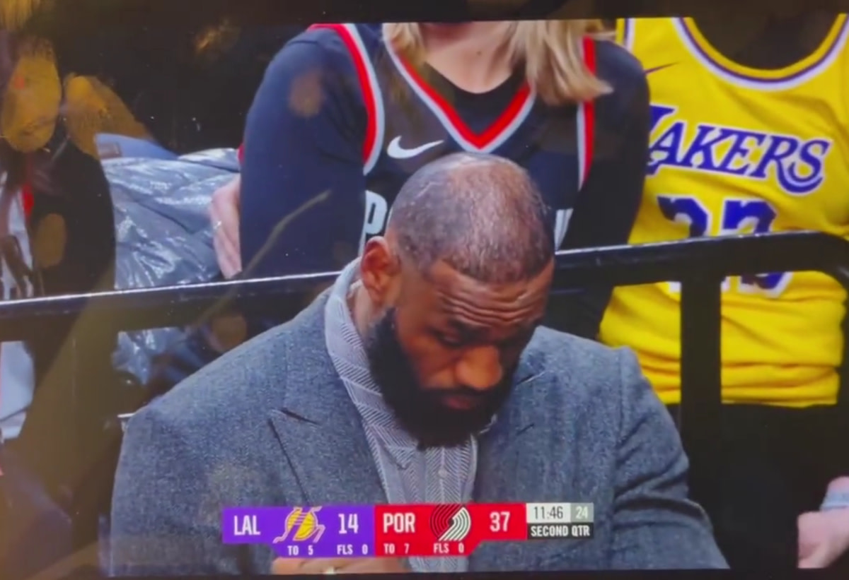 A day later, internet can't get over the way LeBron James walked