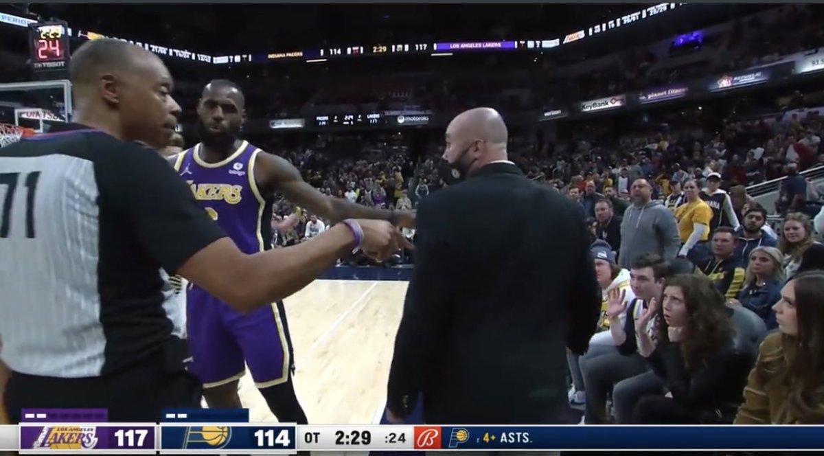 LeBron James Had Problems With Some Pacers Fans And The Referee Ejected ThemDraft SharePreviewPublish