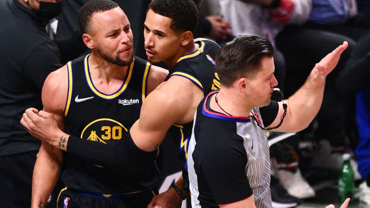 Steve Kerr On Steph Curry's Angry Reaction To Not Getting A Foul From The Referee: "When He Knows He's Right, The Competitor In Him Comes Out And He'll Kind Of Lose His Mind A Little But."