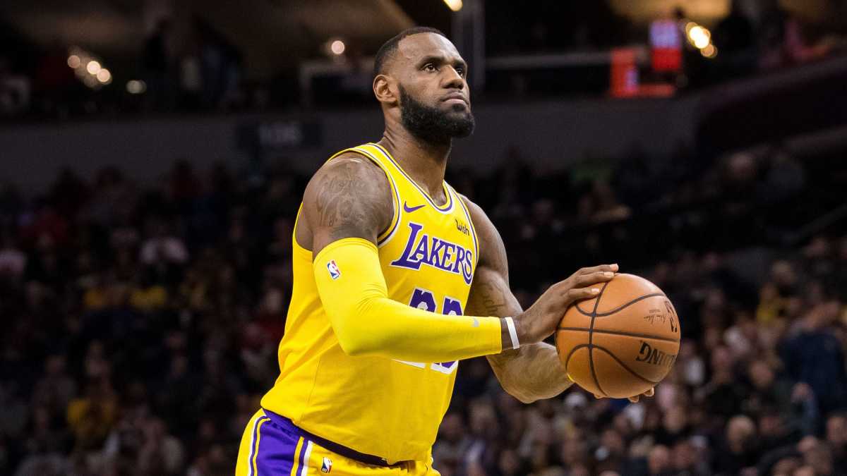 LeBron James Surpasses Oscar Robertson To Become 4th On The All-Time Free-Throw List