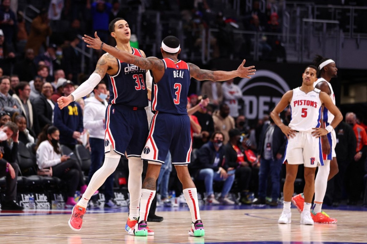 Bradley Beal Seemingly Throws Shade At Lakers While Praising Kyle Kuzma: "He Doesn’t Have To Worry About All That Outside Stuff, The Distractions Per Se. He Can Go Hoop."