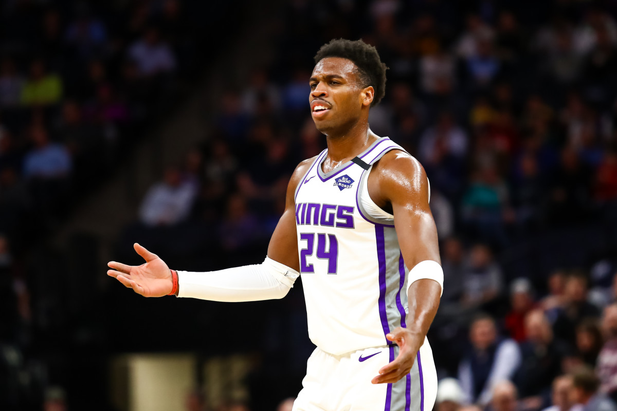 NBA Fans React To Buddy Hield Shaking Hands With Jeanie Buss Before Lakers Vs. Kings Game: “That’s A Fine For Tampering”