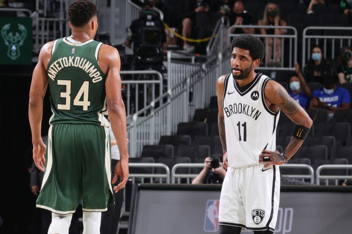Giannis Antetokounmpo Makes Statement On Kyrie Irving Situation: "They Cannot Keep On Pressuring Him To Do Something He Doesn't Feel Comfortable Doing..."