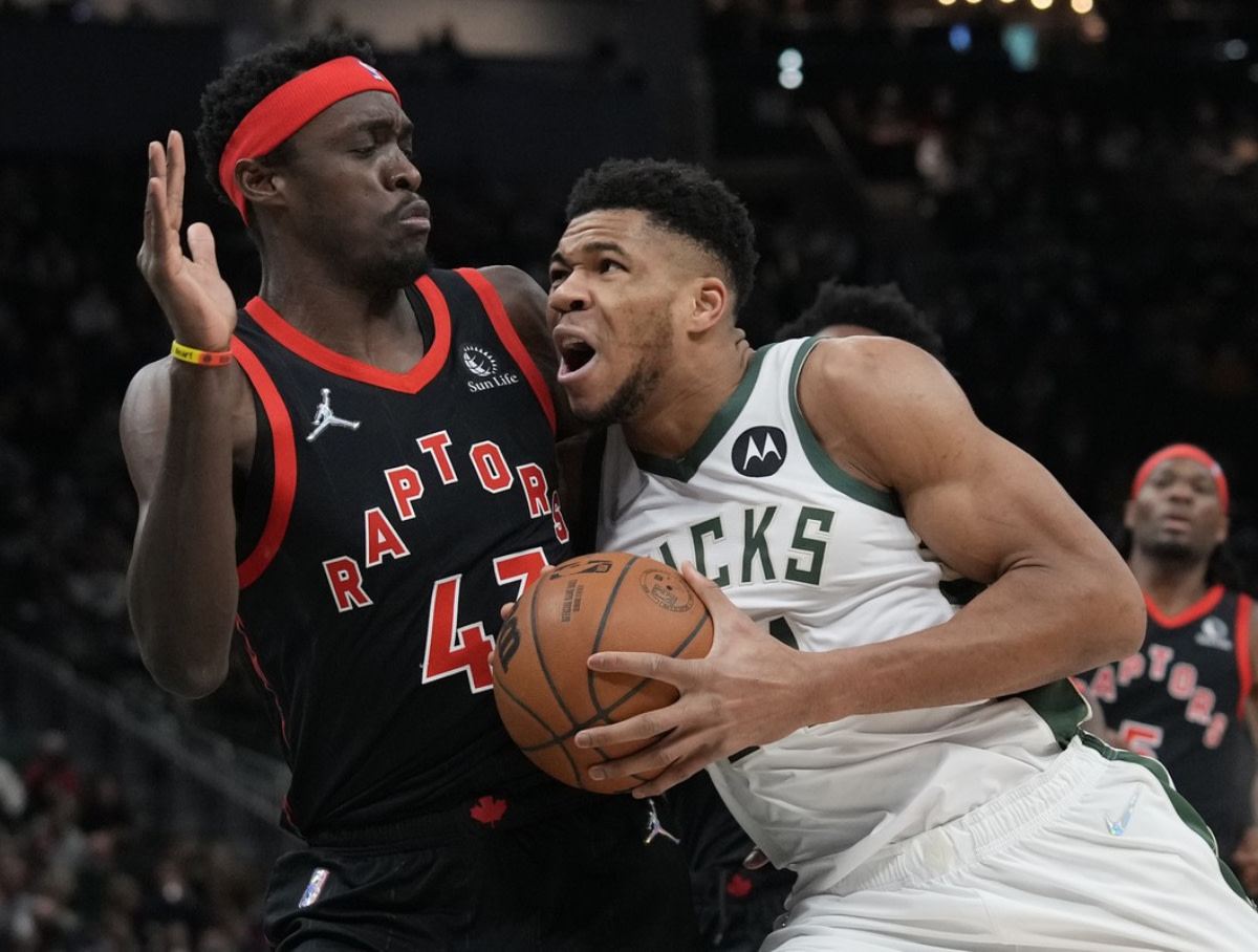 Giannis Antetokounmpo addresses Mike Budenholzer's Comments About Refs Not Giving Him Enough Free-Throws: "I Want To Save My Money. If It Wasn't Called A Foul, It Wasn't A Foul."