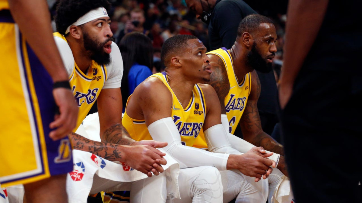 Shannon Sharpe Says The Los Angeles Lakers Cannot Even Make The Playoffs With Their Current Roster: "They Can No Longer Fool Themselves, Pelinka Has To Make A Move Now."