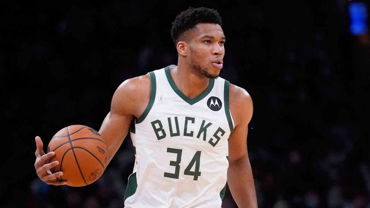 Giannis Antetokounmpo Isn't A Fan Of Compliments: “There Are So Many Distractions Now. You're Top 75, You're #24, You're Finals MVP, I'm Tired Of This Sh*t. I Just Want To Hoop."