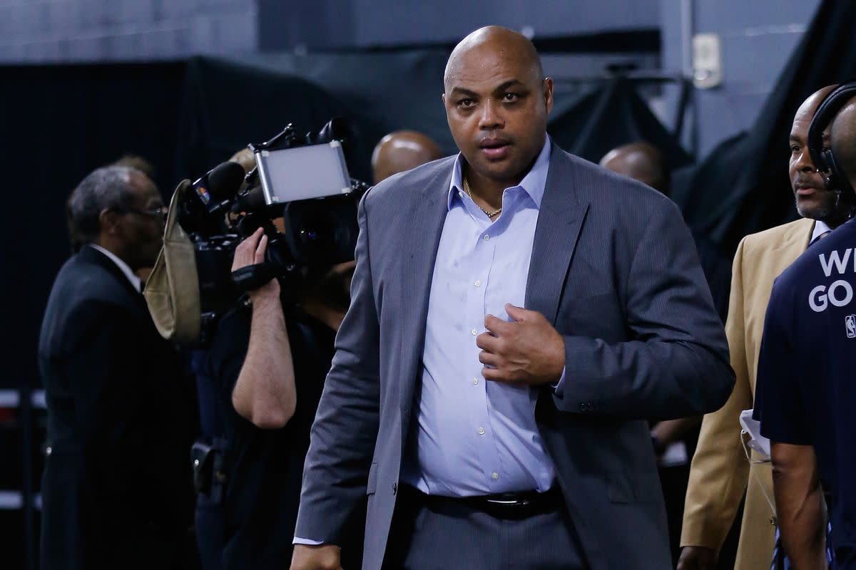 Charles Barkley Calls For Kyrie Irving's Suspension By The NBA –