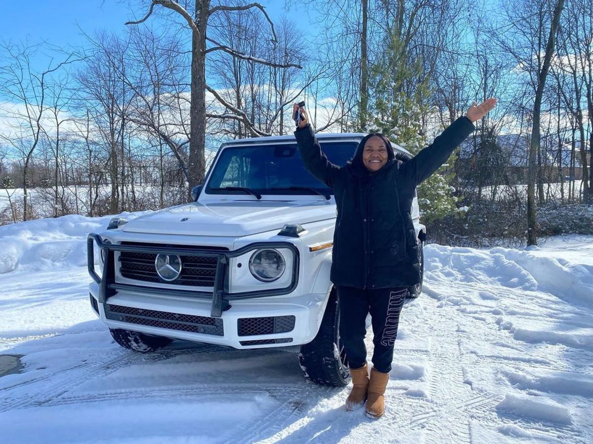 Gloria James Posts A Message After Her Son LeBron James Gifted Her Mercedes G Wagon: "Thank You My Caring And Giving Son, LeBron James, For My Early Surprise Birthday Gift... Love You Infinity."