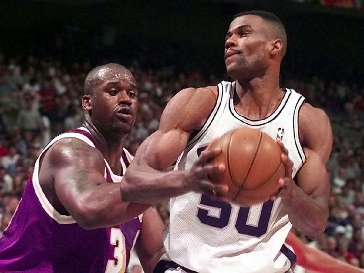 Shaquille O'Neal On David Robinson: "He Is My Favorite Player Ever. I Loved Him So Much I Had To Make Up A Fake Story To Play Against Him."