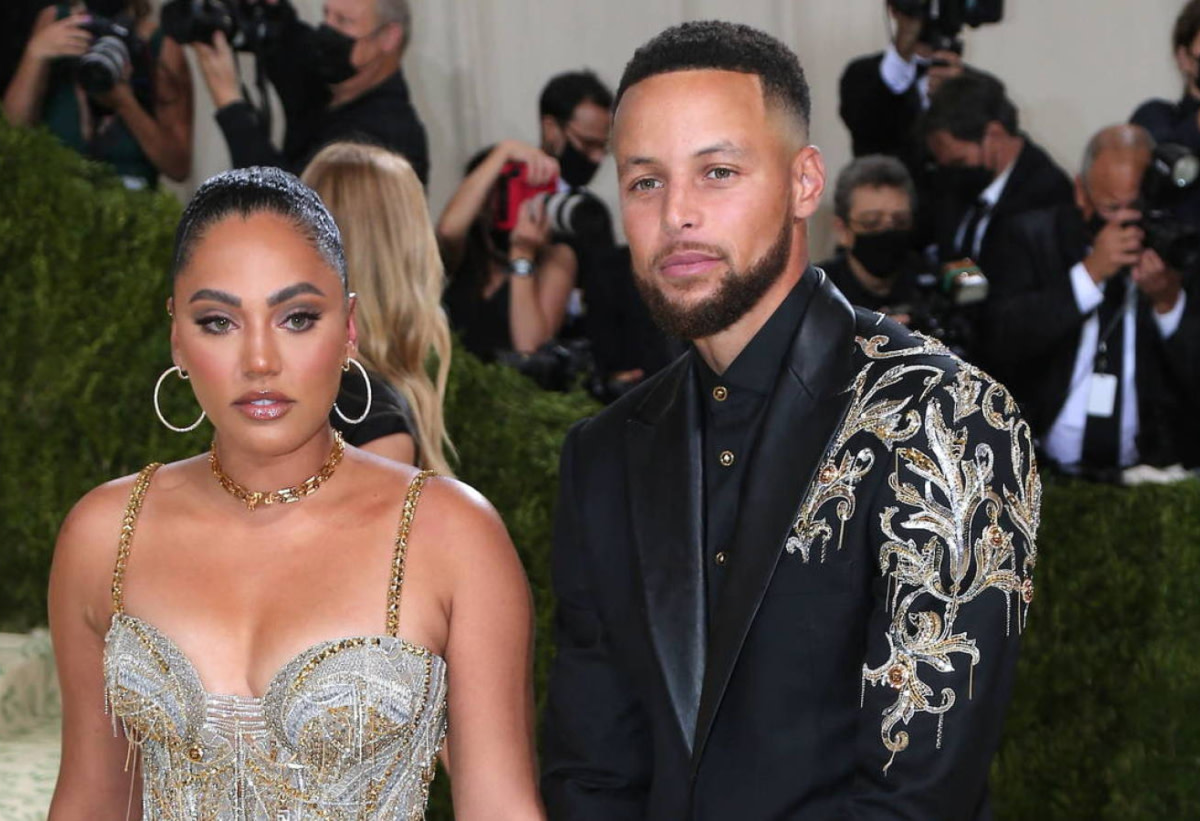 Ayesha Curry Reveals What Is Stephen Curry's Favorite Part Of Her Body: "My feet. You're Such A Weirdo."