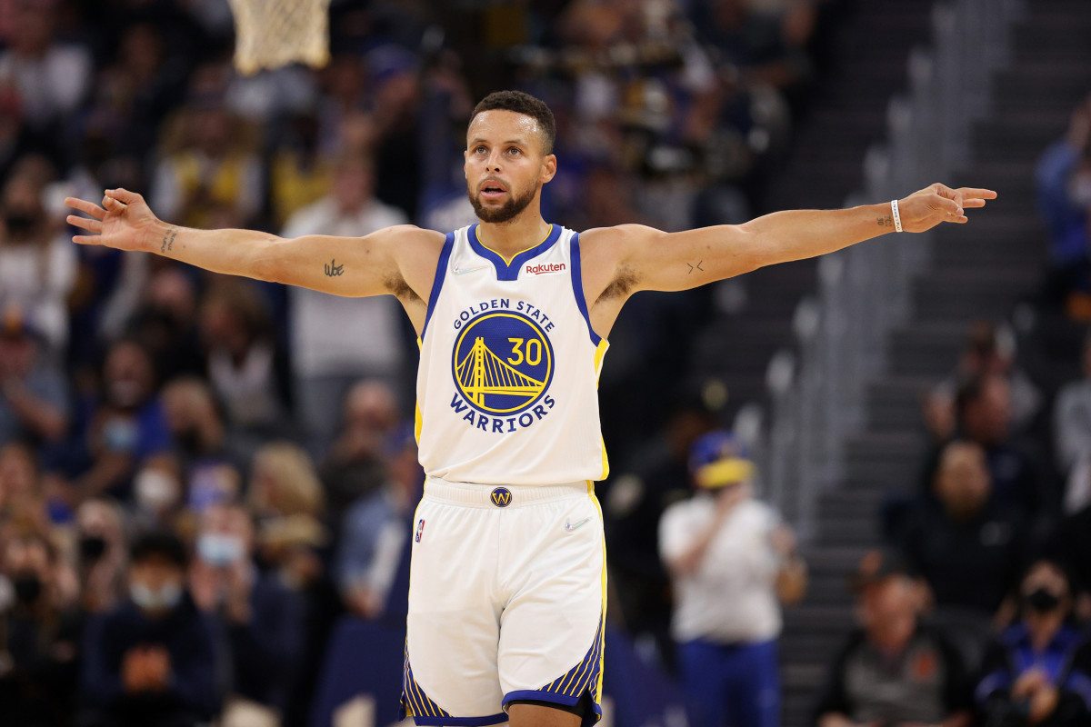 Stephen A. Smith Explains Why Stephen Curry Is A Top-10 Player In NBA History: "The Greatest Shooter God Has Ever Created... The Dude Is Ridiculous."