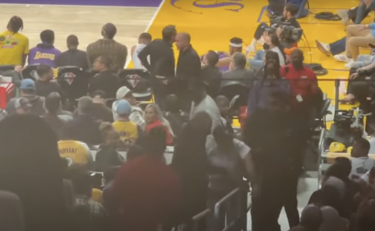 Los Angeles Lakers Arena Police Arrest A Fan At Crypto.com Arena For Yelling At The Players