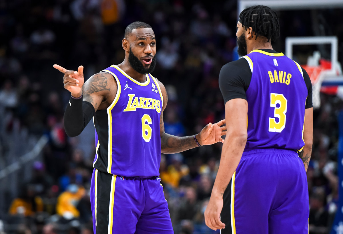 LeBron James Warns The Rest Of The League How Quickly They Forget Anthony Davis: "he'll remind you once again why he's HIM!!! And I can't wait for it to be unleashed!"