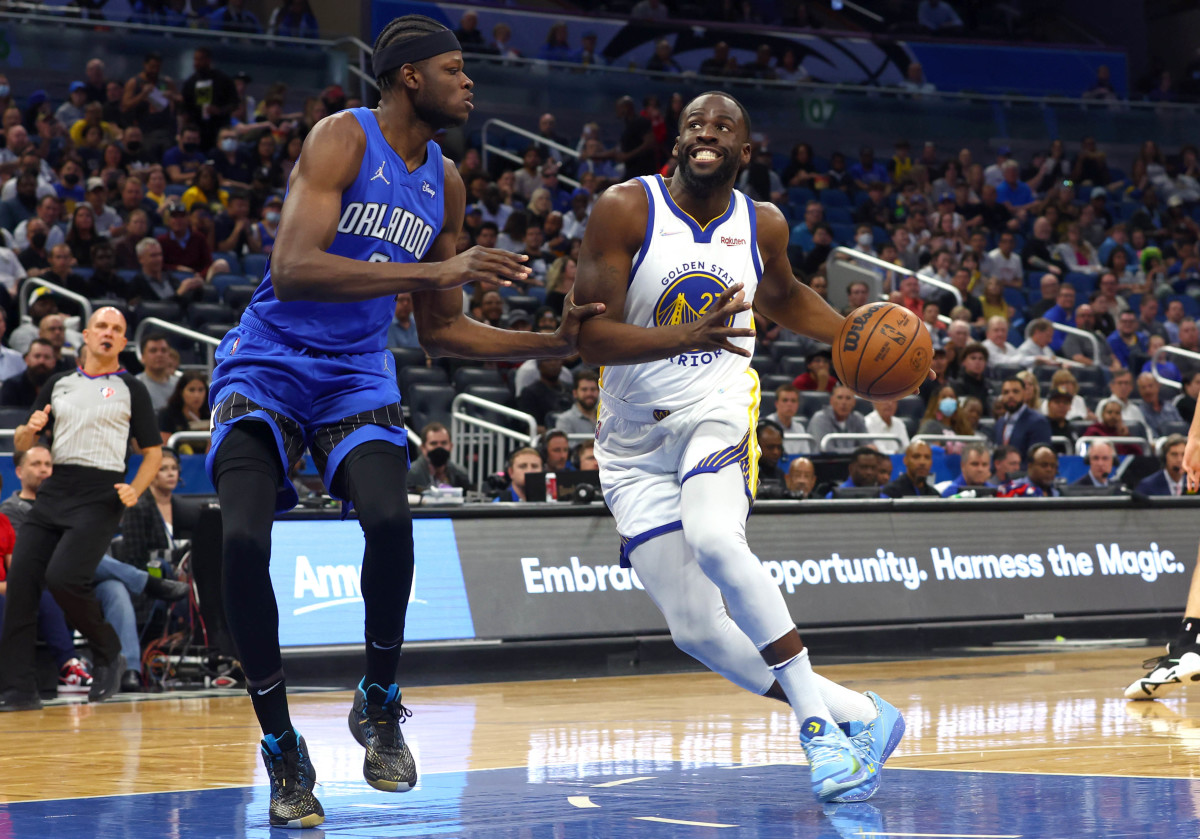 Warriors' Draymond Green (sprained finger) out vs. Magic