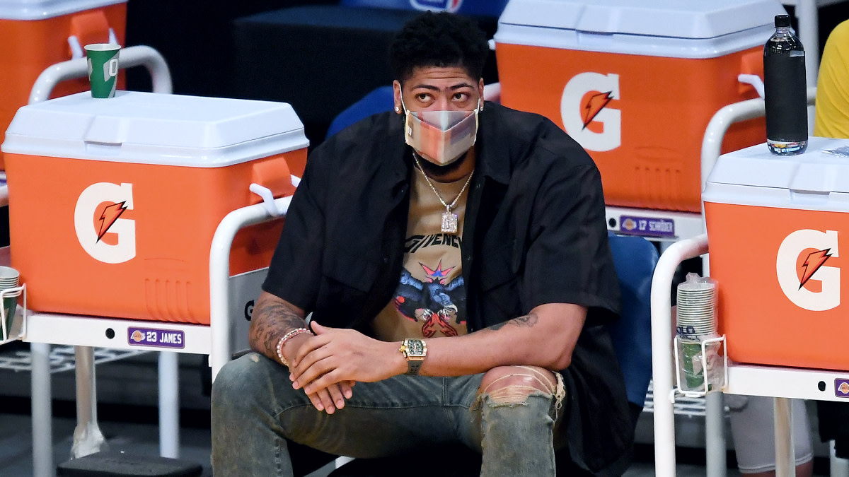 Pelicans Announcer Hilariously Trolls Anthony Davis After Lakers' Blowout Loss: “There Is AD. That’s All Folks.”