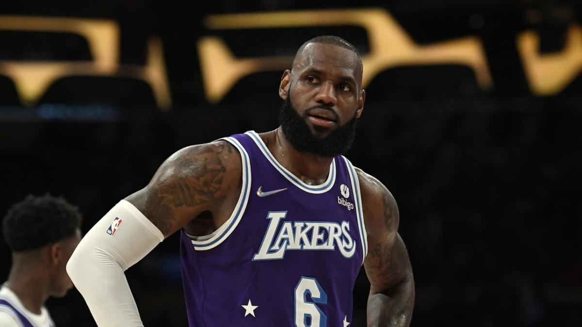 LeBron James Did A 'Q and A' On Twitter; The King Revealed How Long He Will Play In The NBA, His Favorite Movies And His Favorite Rap Albums