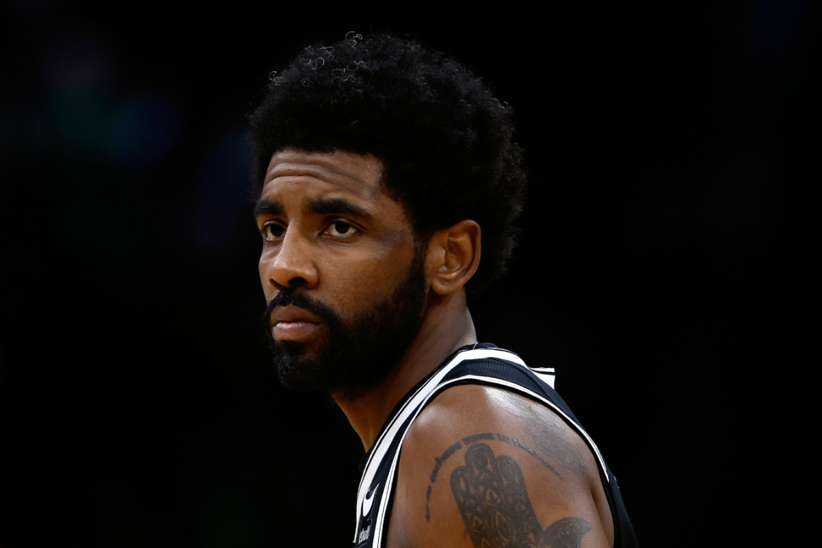 Kyrie Irving Takes A Shot At People Criticizing The Nets: “Those Who Can, Build. Those Who Can’t, Criticize.”