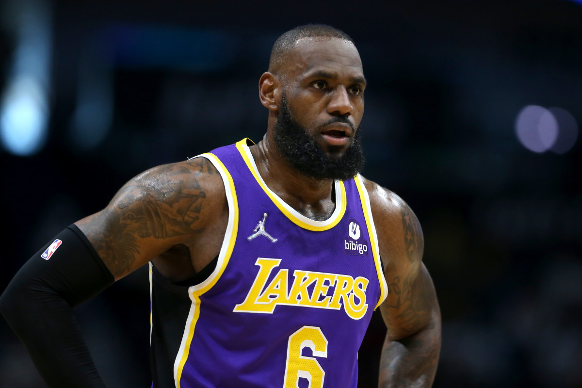 Brian Windhorst Disagrees With Stephen A. Smith After He Said Lakers Should Trade LeBron James: “He’s Still One Of The Best Players In The League And He’s The Reason Why They Have The Title.”