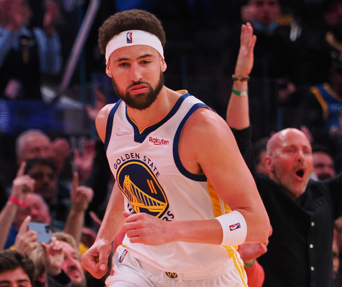 Klay Thompson Was Visibly Upset When Jordan Poole Didn't Pass Him The Ball During Game 3 Against The Grizzlies