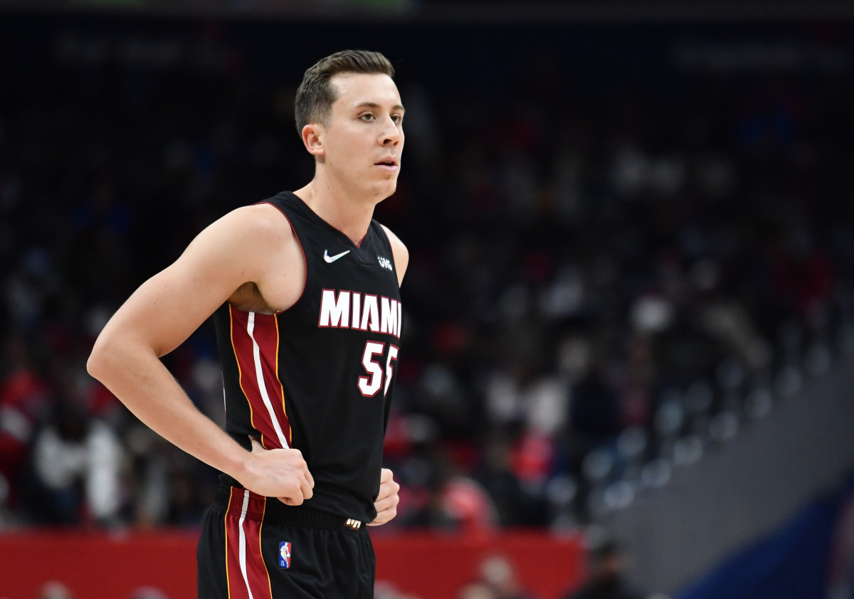 Duncan Robinson Has Only Played 1 Minute In Eastern Semifinals Against The 76ers Despite Signing A Huge $90 Million Deal In 2021