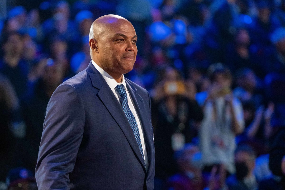 Charles Barkley Hilariously Chants In Front Of Warriors Fans: "Let's Go Mavs. Let's Go Mavs."