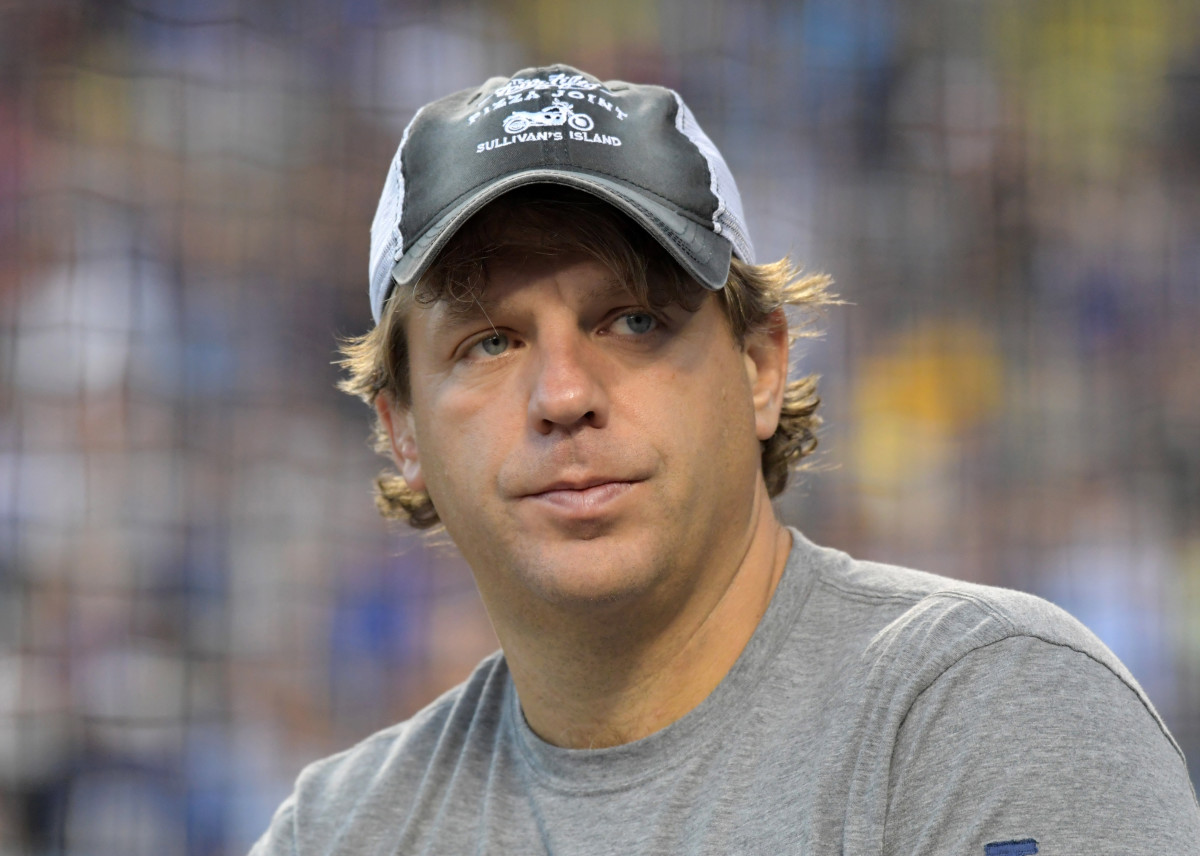 los-angeles-lakers-part-owner-set-to-become-primary-owner-of-english