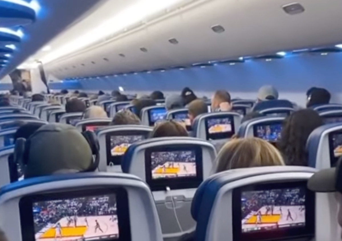 Epic Video Of Almost An Entire Airplane Full Of People Watching Game 7 Of The Boston Celtics vs. Miami Heat Series Goes Viral: "They Were Locked In to Game 7 Mid-Flight."