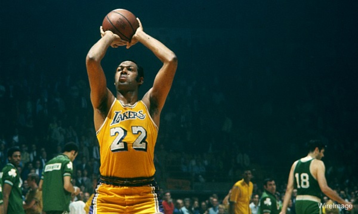 Basketball World - The Los Angeles Lakers have 11 retired jersey numbers  8/24 - Kobe Bryant (1996-2016) 13 - Wilt Chamberlain (1968-1973) 22 - Elgin  Baylor (1958-1971) 25 - Gail Goodrich (1965-1968