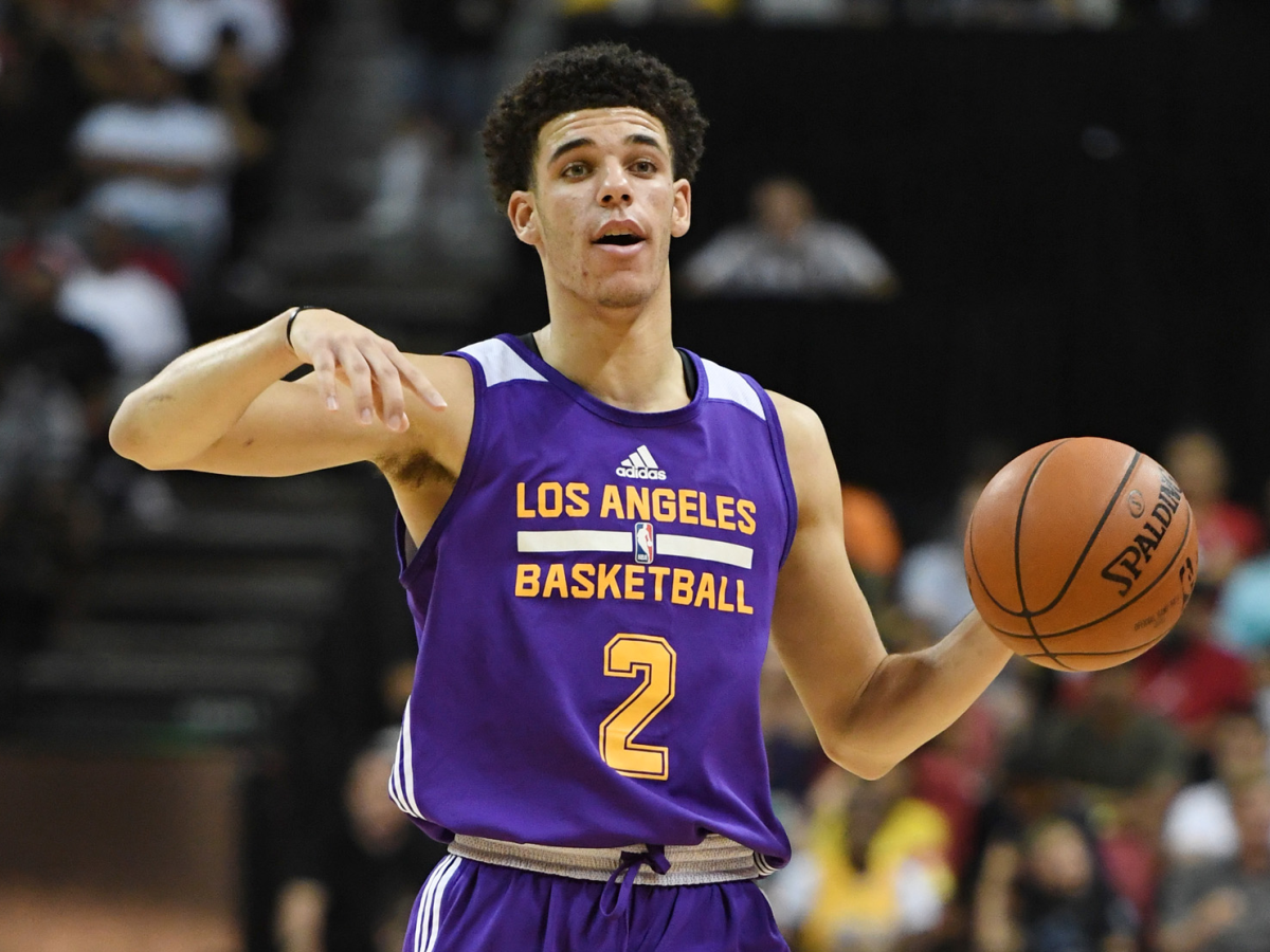 luke-walton-says-the-lakers-targeted-lonzo-ball-for-a-unique-skill-thats-already-having-an-effect-on-the-team