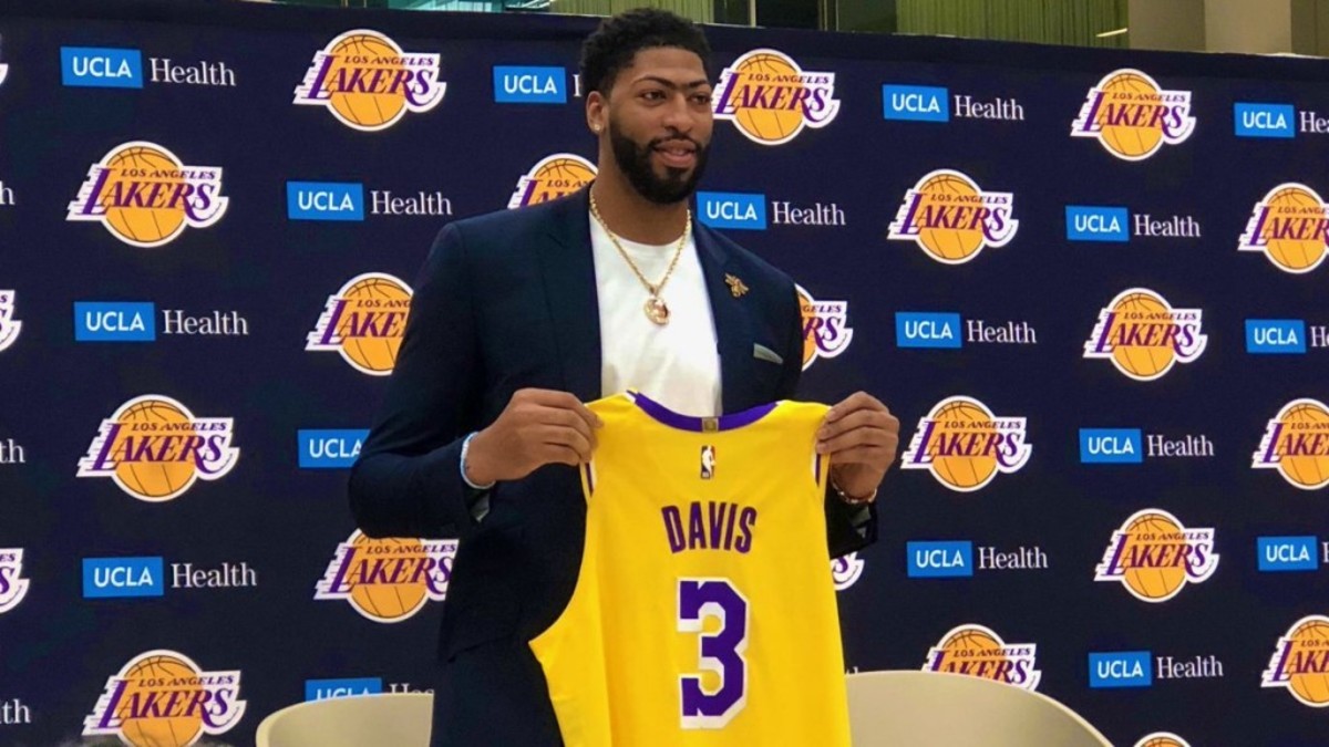 Anthony Davis: “A Lot Of People Told Me I Should Be Number 80”