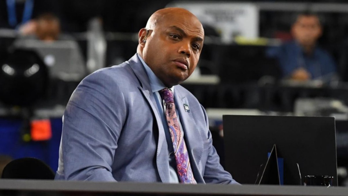 Charles Barkley After Going 0-5 At Who He Play For?: "A Regular Guy On The Street Ain’t Going To Know Those Guys.” Ernie: “But maybe An NBA Analyst On Inside The NBA Might.”