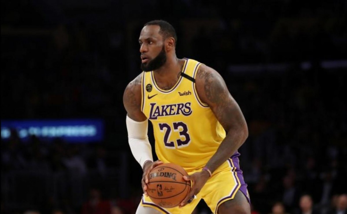 LeBron James Explains His Role With The Lakers: "If It Presents For Me To Be The Primary Ball-Handler And Also Try To Lead The League In Assists, I Can Take That Responsibility … If Our Team Doesn’t Need That, That’s Absolutely Fine As Well.”