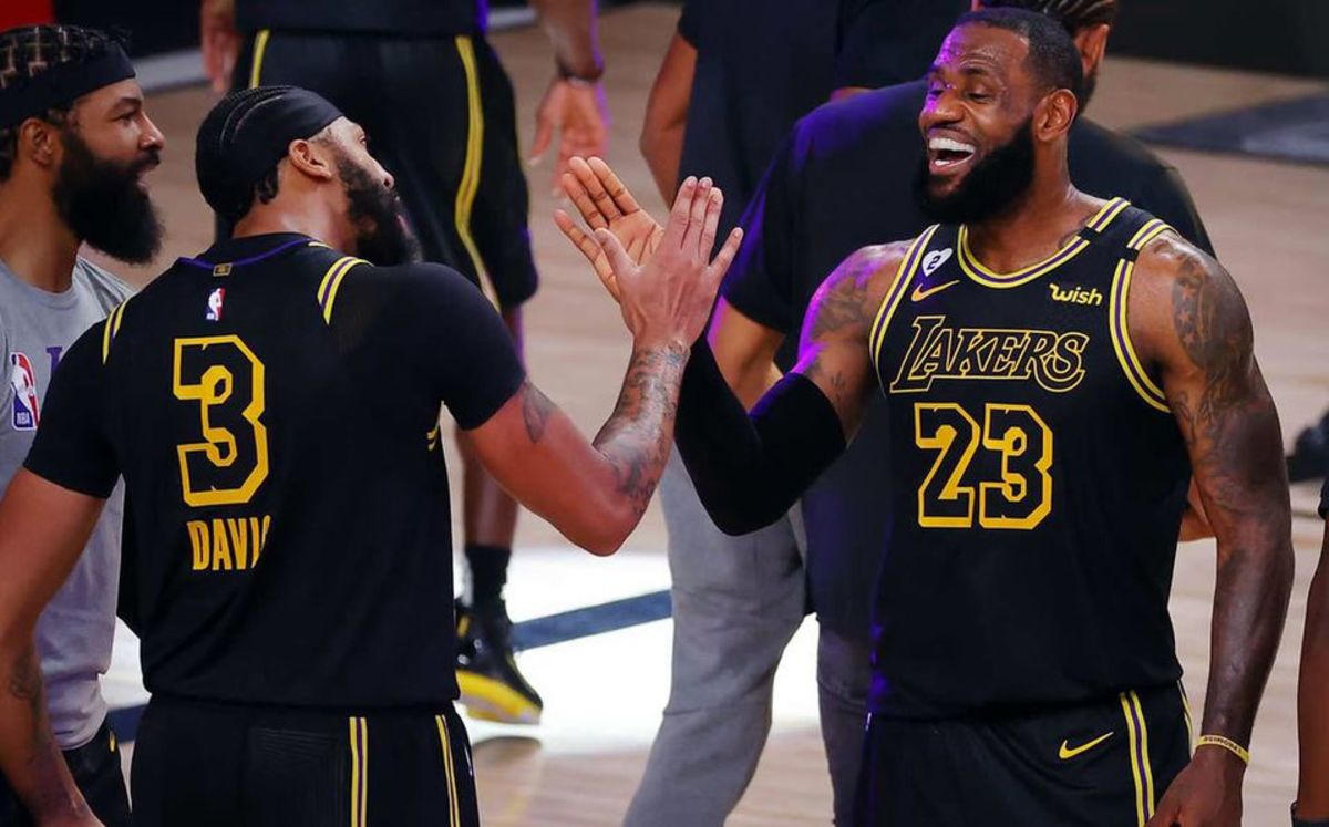 Anthony Davis Shows Big Support For LeBron James: "He Gets Criticized More Than Any Basketball Player Ever.”