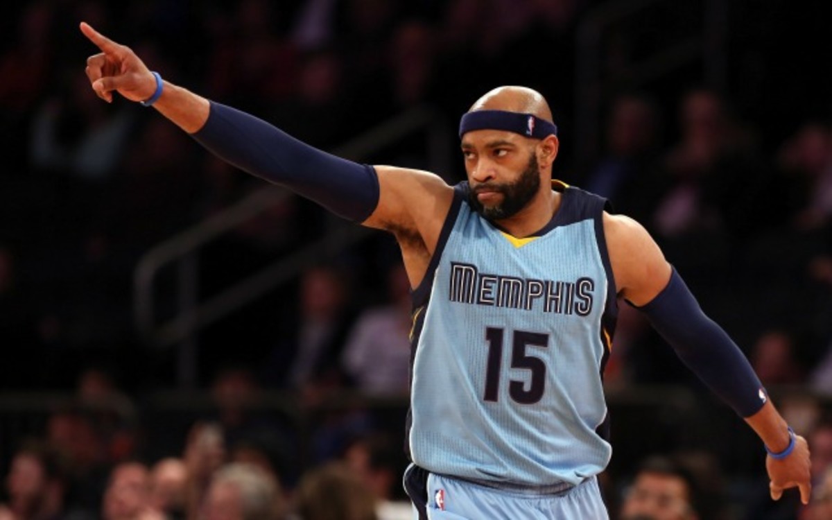 Mar 23, 2015; New York, NY, USA; Memphis Grizzlies guard Vince Carter (15) reacts after hitting a three-point basket against the New York Knicks during the second half at Madison Square Garden. The Grizzlies defeated the Knicks 103 - 82. Mandatory Credit: Adam Hunger-USA TODAY Sports