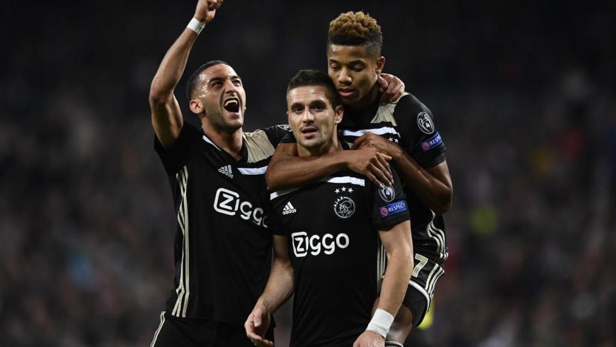 Transfer Rumors: Manchester United Submit €50 Million Offer For Ajax Star
