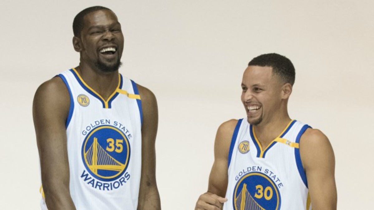 kevin-durant-and-stephen-curry-do-impressions-of-one-another