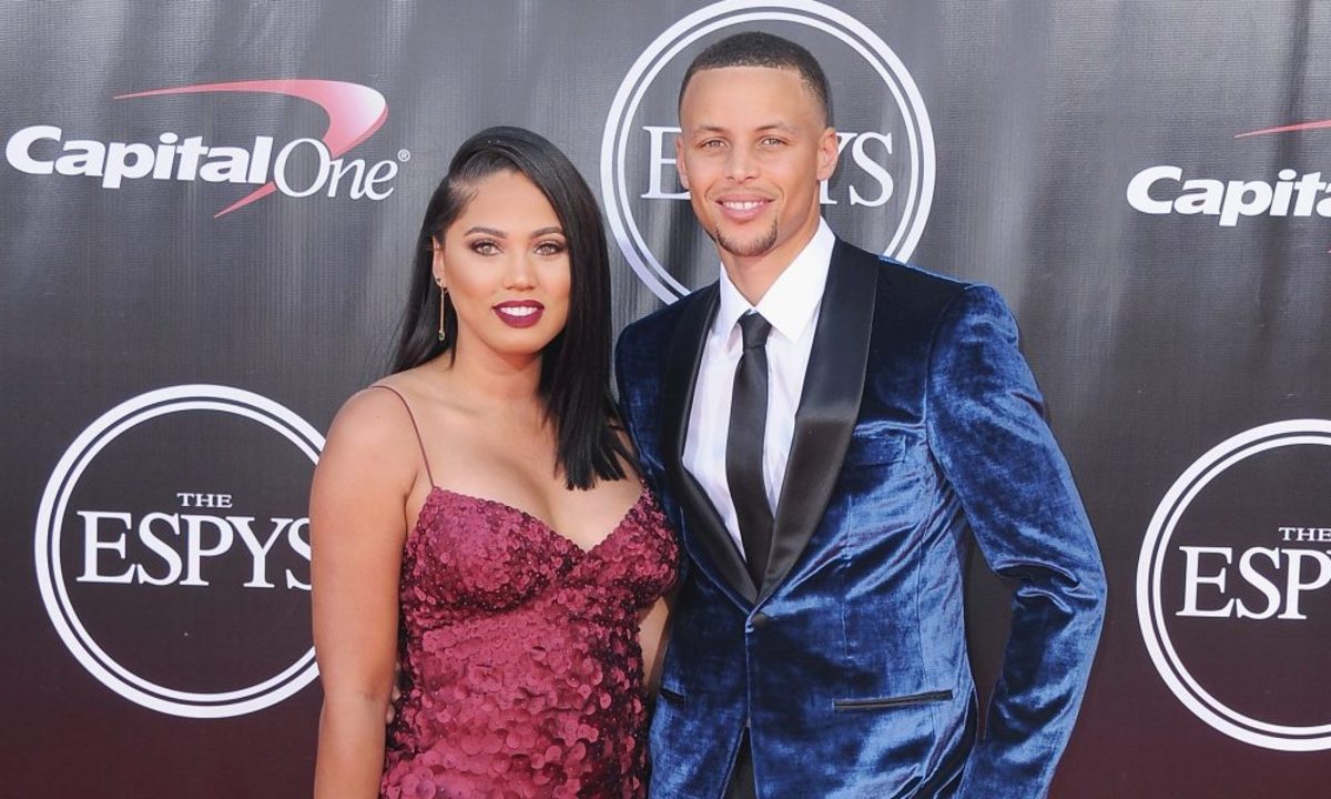 Ayesha Curry Surprises Fans With Nude Photo For Sweet July Magazine Fadeaway World 7909