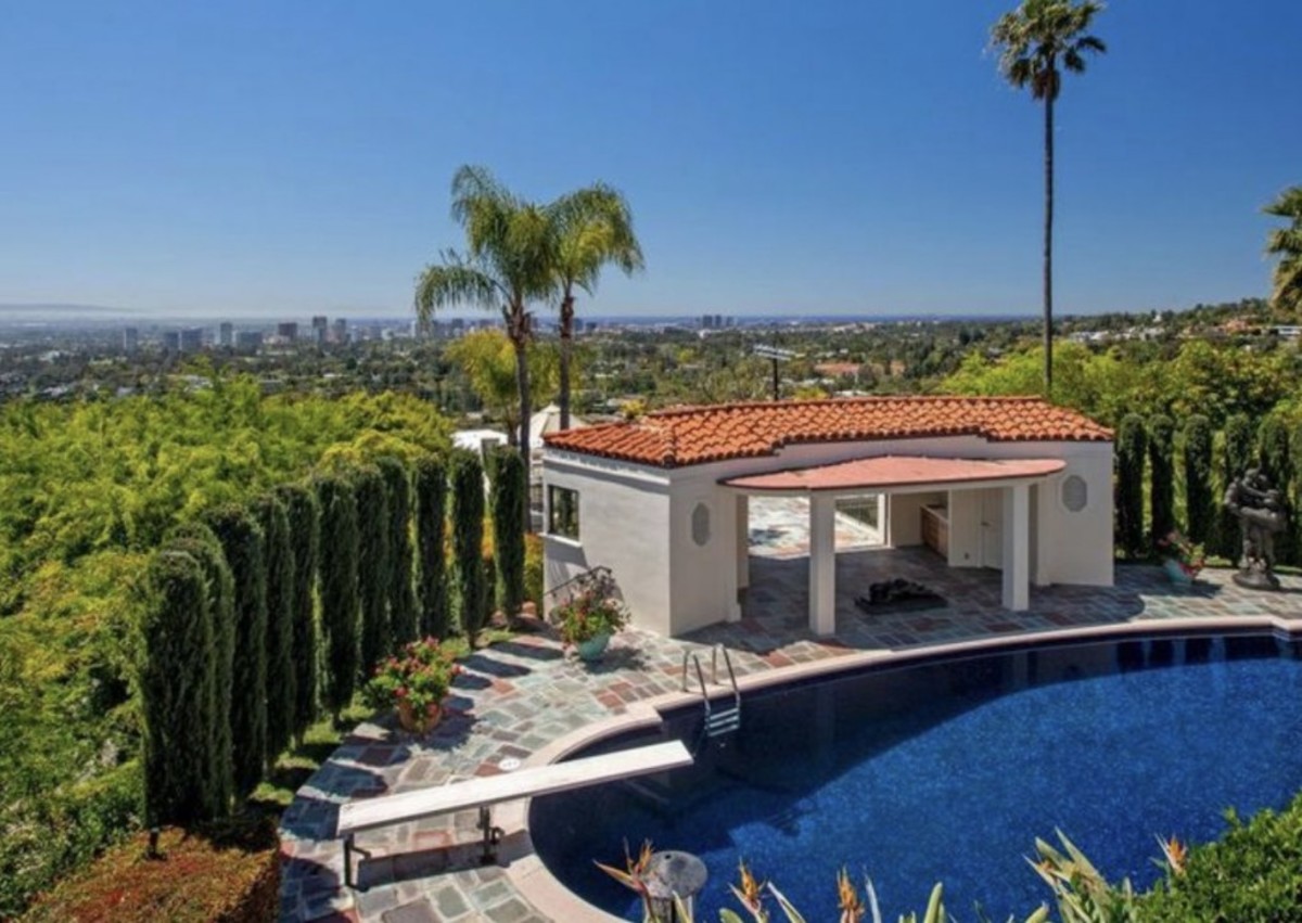 LeBron James Bought Amazing $39,000,000 Beverly Hills Mansion