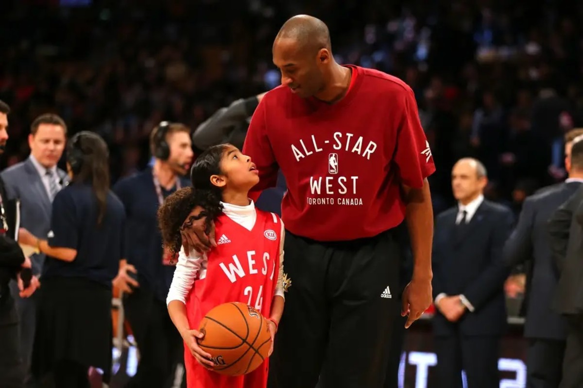 Vanessa Bryant Changes Instagram Profile Picture To Kobe And Gianna