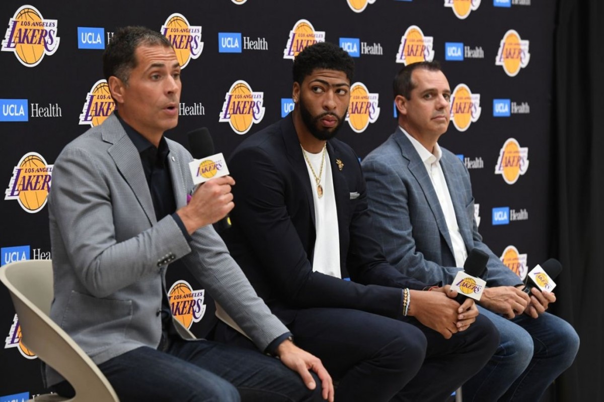 lakers 2021 salary cap