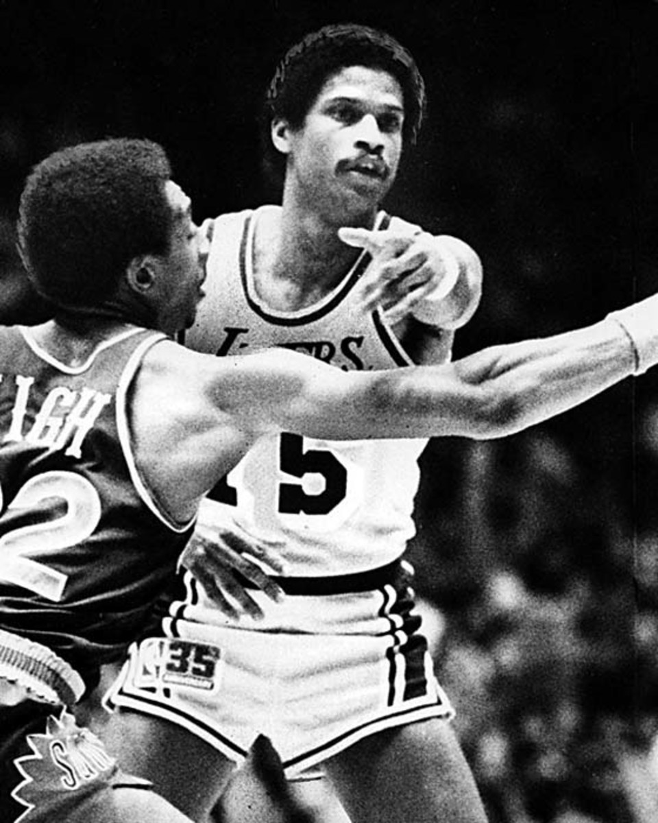 11/21/1980 Lakers Eddie Jordan in 1st period action against Phoenix Suns.