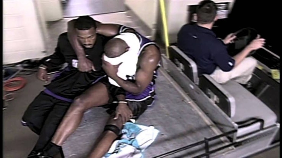 Chris Webber injury 2003