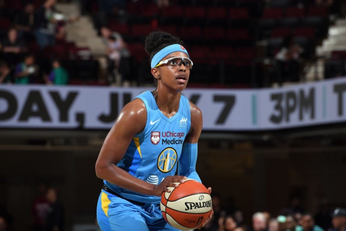 WNBA Player Diamond DeShields Receives Huge Backlash After Sexist ...