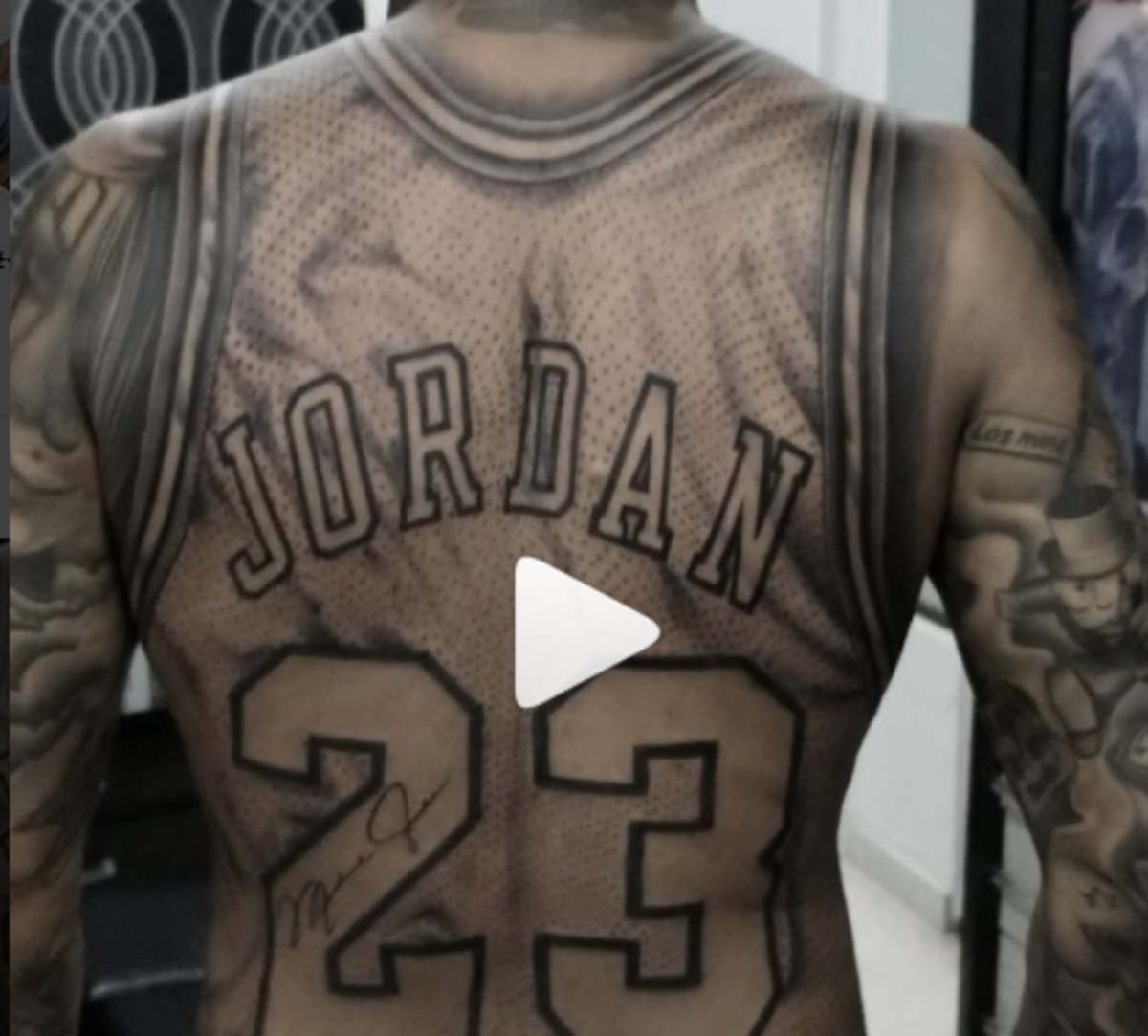 Video: NBA Fan Gets Massive Tattoo Of Michael Jordan's Jersey His Entire Back - Fadeaway World