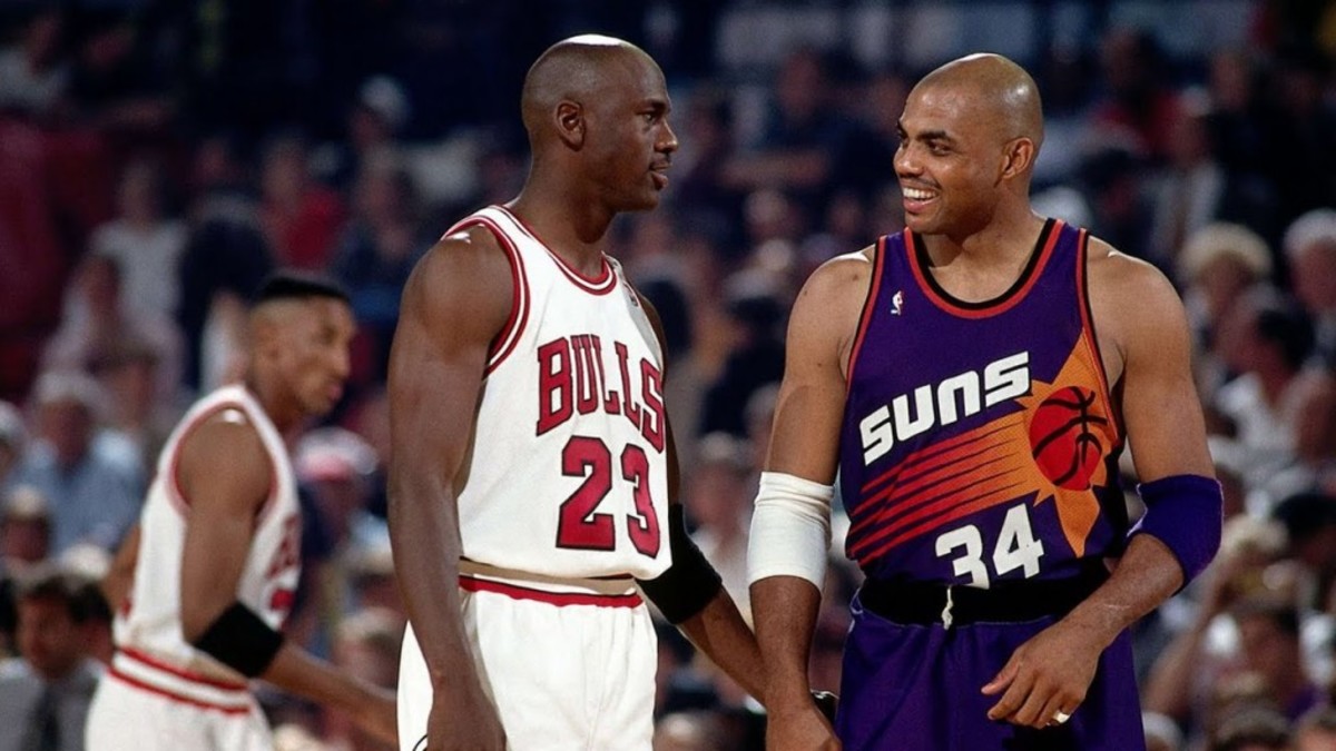 Charles Barkley And Michael Jordan Fight Over Their Shoes In Hilarious Nike Commercial From 1994: "Can You Do This In Your Shoe Mr. I-Don't-Play-Anymore?"