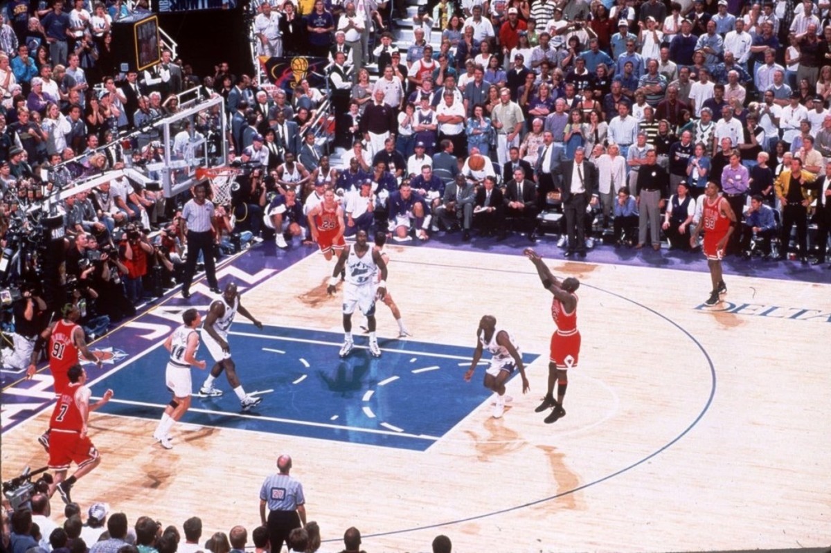 Michael Jordan Is The Best MidRange Shooter In NBA History Fadeaway