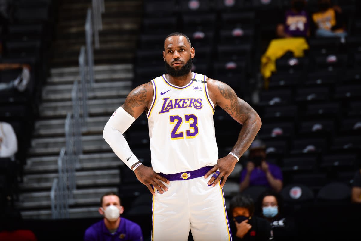 LeBron James Sends A Message To Lakers Fans- "That Road For Back-To-Back Starts In About A Week."