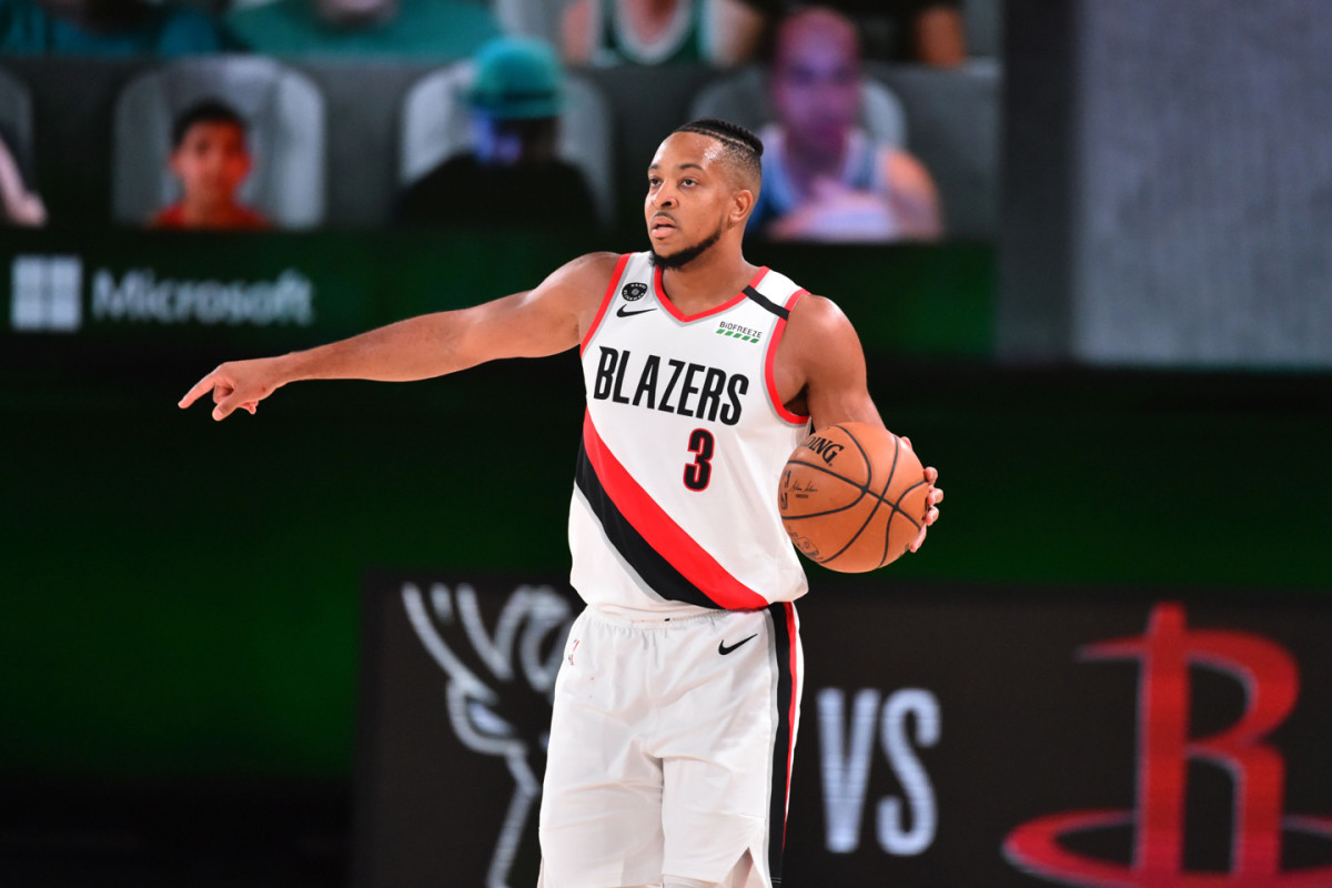 CJ McCollum signs 3-year, $100 million contract extension with